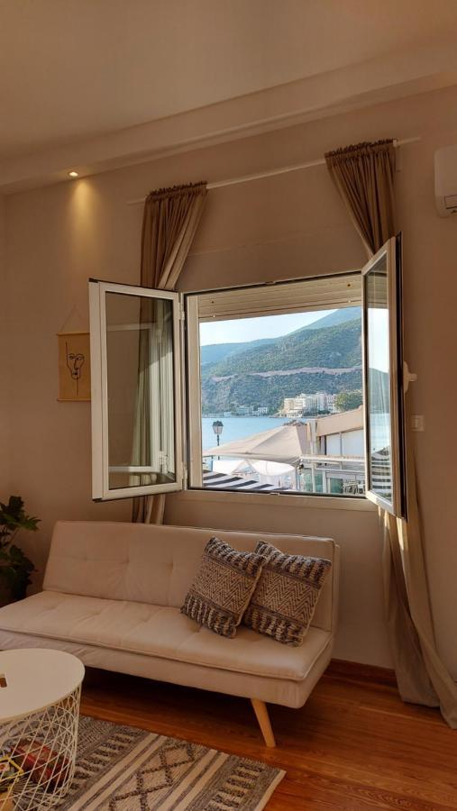 Onar Beachfront Residence, Apartment Loutráki